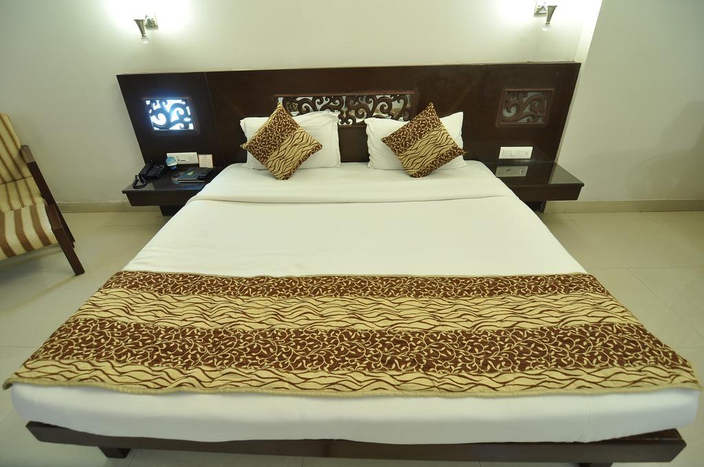 Hotel Venkatesh International Raipur  Exterior photo