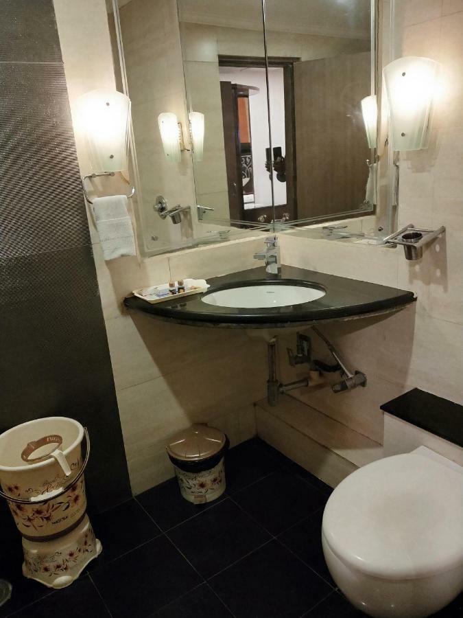 Hotel Venkatesh International Raipur  Exterior photo